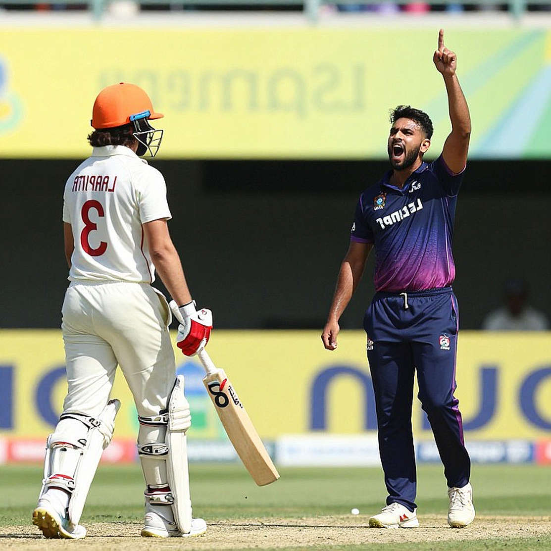 অধিনায়ক বানিয়ে বারো মাস পরে বিদায়: অ্যান্ডারসন-লেজারের যে পাতাটা কেউ পড়েনি