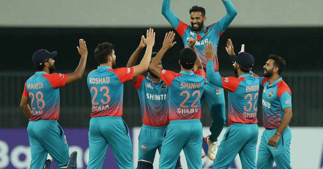 ব্লকচেইন আর ক্রিকেটের ট্রান্সফার বাজার: যে লেজার খালি পেলোডকেও সত্য মানে না