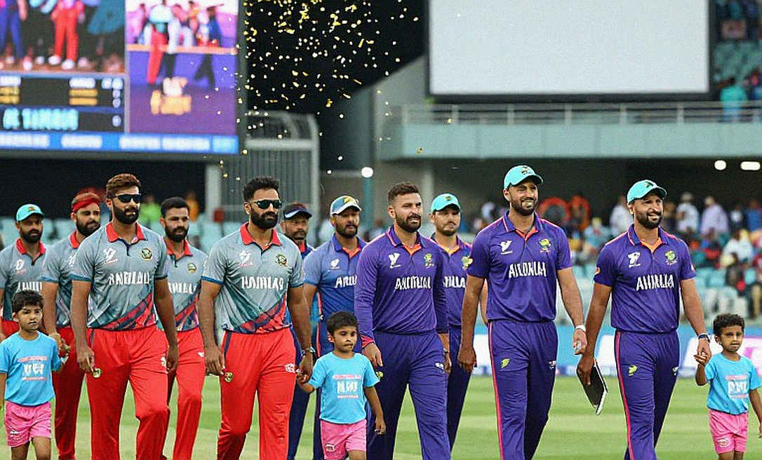 রায়পুরের কালো ব্যান্ড: যে অ্যাম্পায়ারকে ক্যামেরা কখনও দেখায়নি, তাঁর জন্য থেমে গেল ভারত-জিম্বাবুয়ে সিরিজ