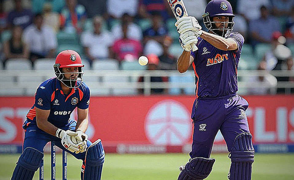 দুই দলে এক দল: নিউজিল্যান্ডের ওয়ানডে ভাগাভাগি আসলে কী বলছে